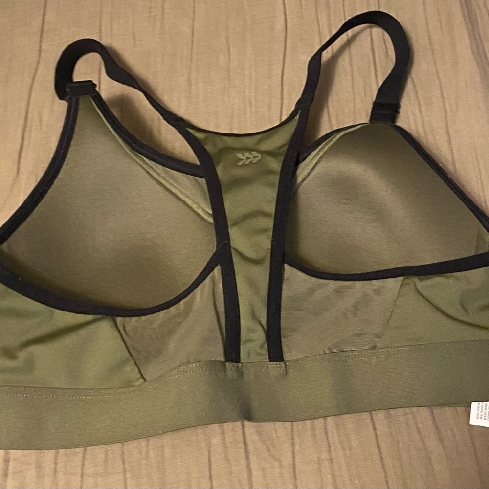 Green target sports bra